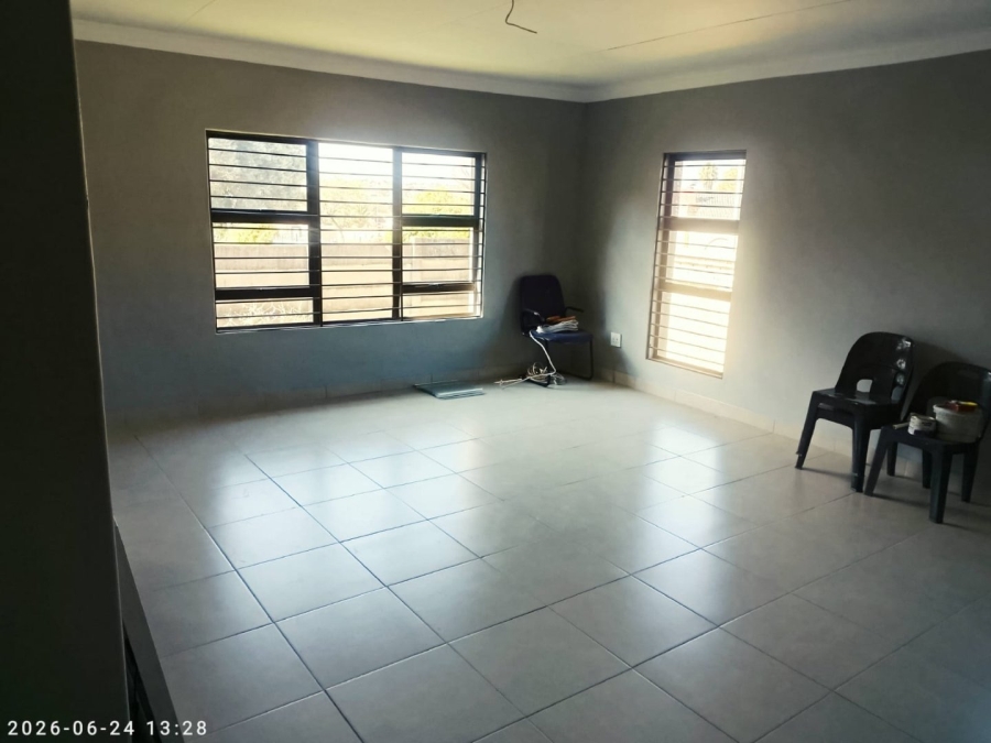 1 Bedroom Property for Sale in Heuweloord Gauteng