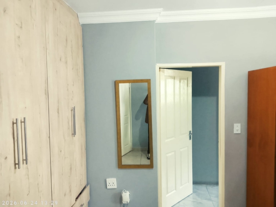 1 Bedroom Property for Sale in Heuweloord Gauteng