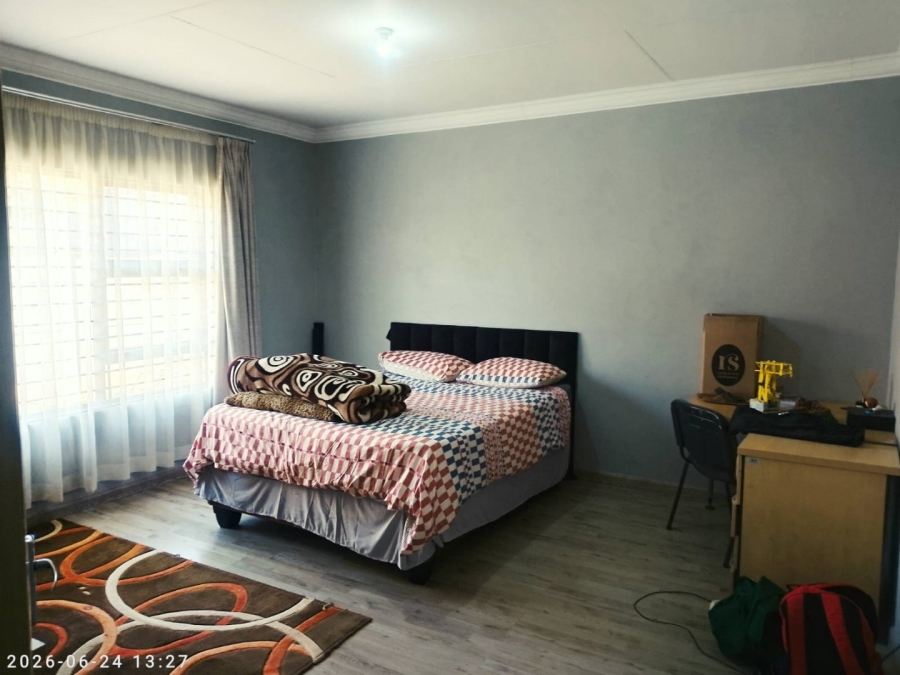 1 Bedroom Property for Sale in Heuweloord Gauteng