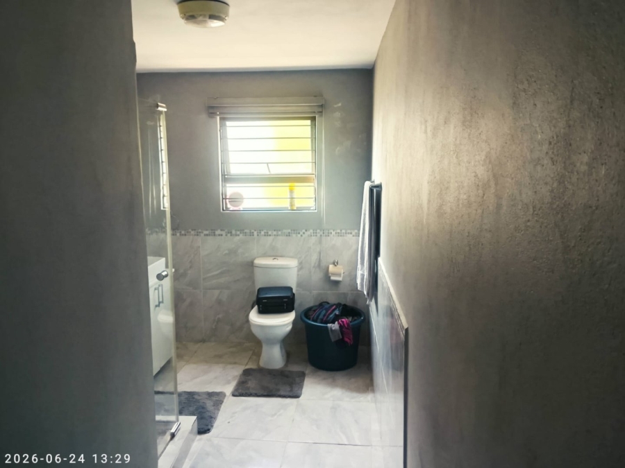 1 Bedroom Property for Sale in Heuweloord Gauteng