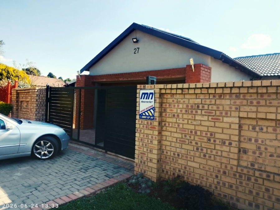 1 Bedroom Property for Sale in Heuweloord Gauteng