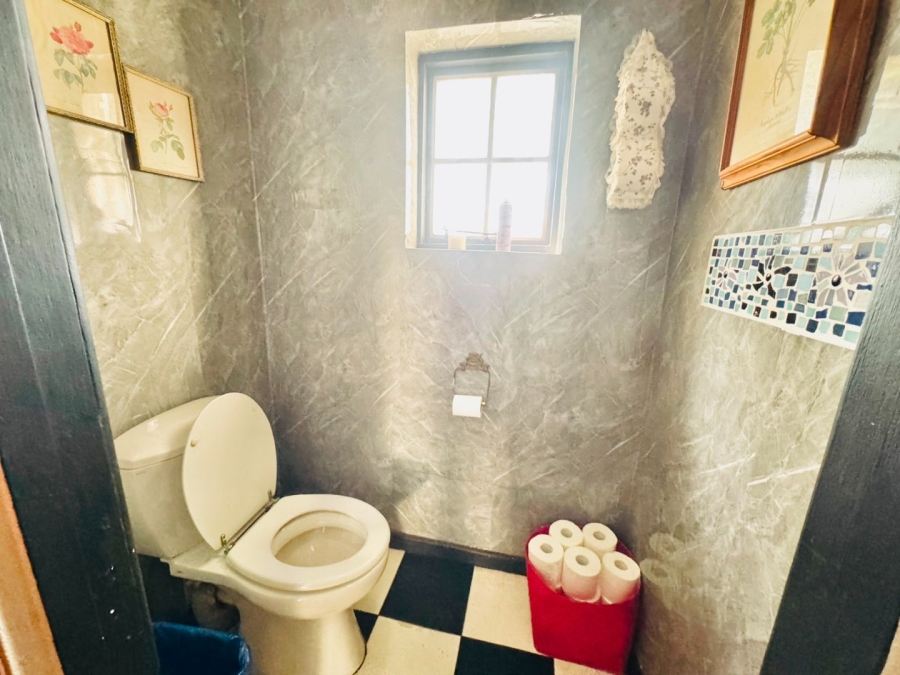 4 Bedroom Property for Sale in Orange Grove Gauteng