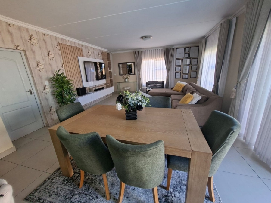 3 Bedroom Property for Sale in Thatchfield Estate Gauteng