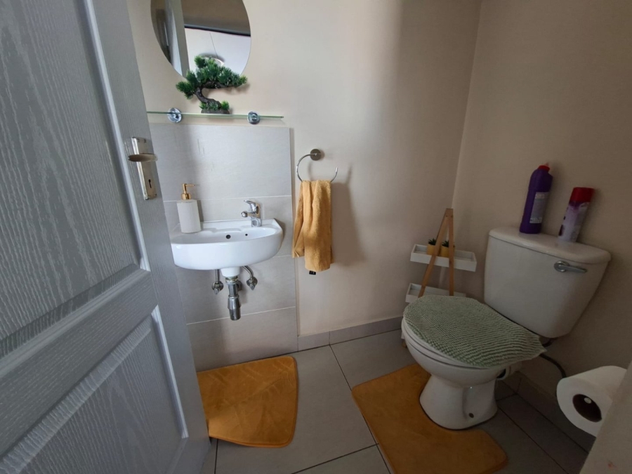 3 Bedroom Property for Sale in Thatchfield Estate Gauteng