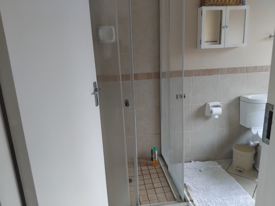 2 Bedroom Property for Sale in Monavoni Gauteng