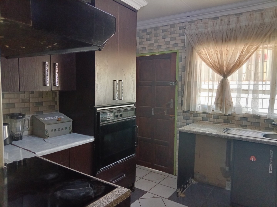 To Let 3 Bedroom Property for Rent in Soshanguve L Gauteng