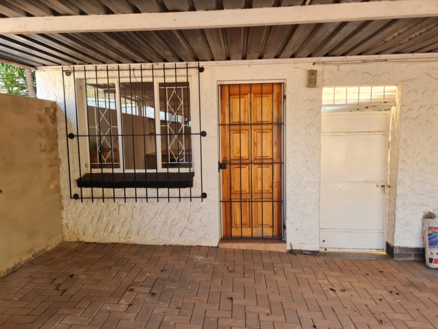 To Let  Bedroom Property for Rent in Franklin Roosevelt Park Gauteng
