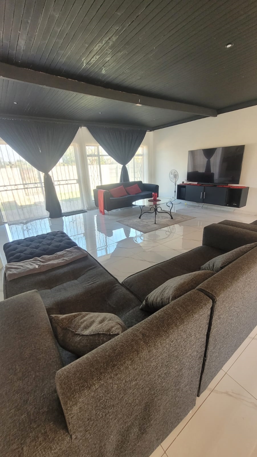 To Let Commercial Property for Rent in Jan Niemand Park Gauteng
