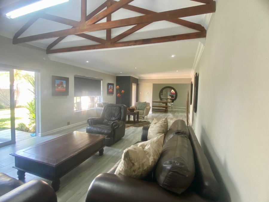 3 Bedroom Property for Sale in Faerie Glen Gauteng