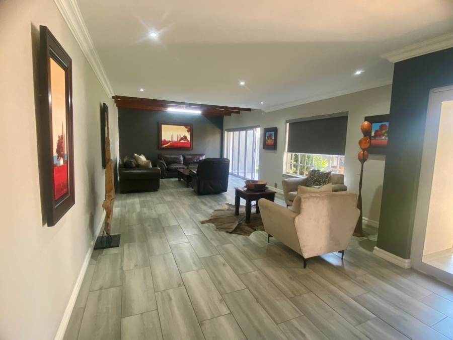 3 Bedroom Property for Sale in Faerie Glen Gauteng