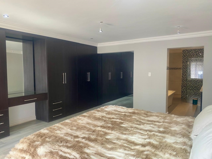 3 Bedroom Property for Sale in Faerie Glen Gauteng