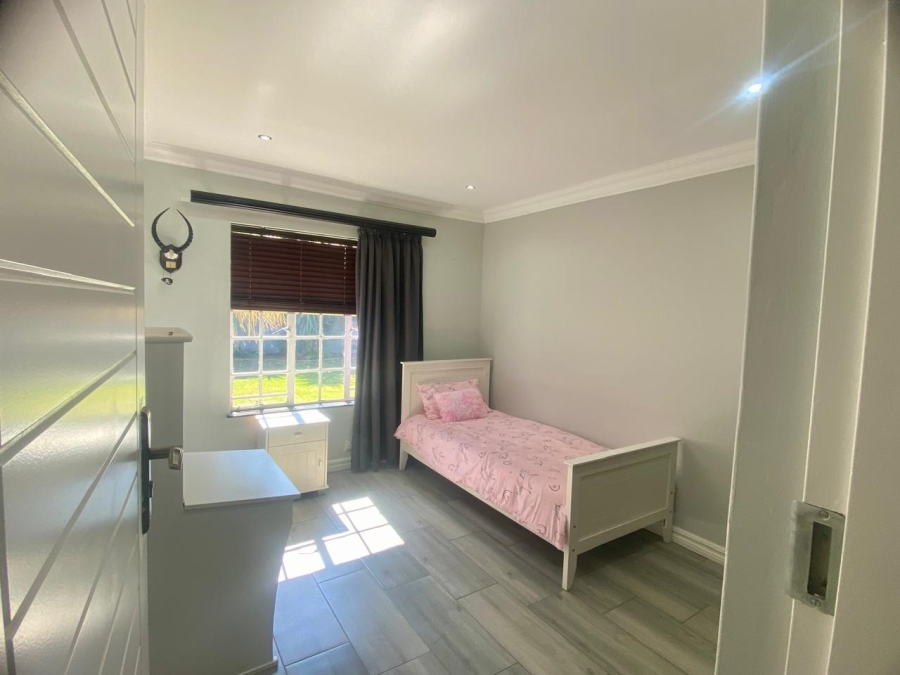 3 Bedroom Property for Sale in Faerie Glen Gauteng