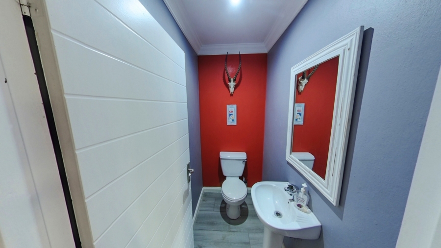3 Bedroom Property for Sale in Faerie Glen Gauteng