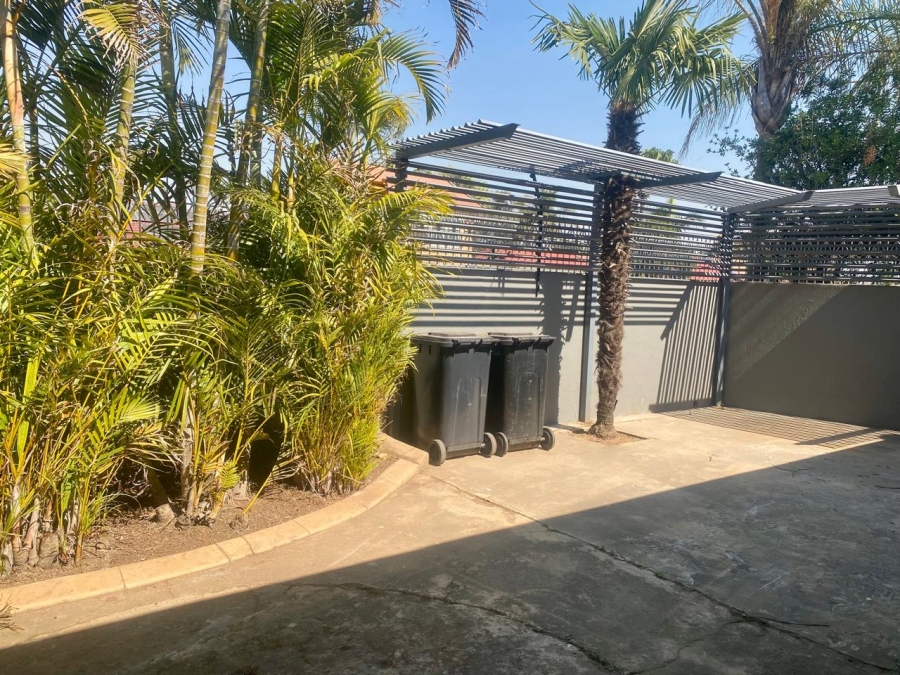 3 Bedroom Property for Sale in Faerie Glen Gauteng