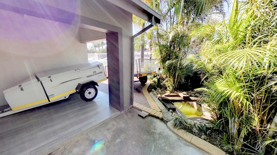 3 Bedroom Property for Sale in Faerie Glen Gauteng
