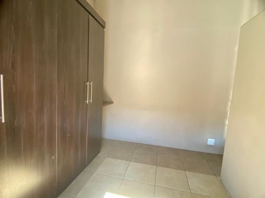 3 Bedroom Property for Sale in Faerie Glen Gauteng