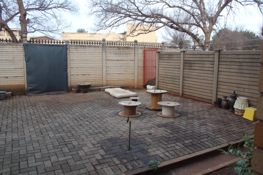 1 Bedroom Property for Sale in Vanderbijlpark CW 3 Gauteng