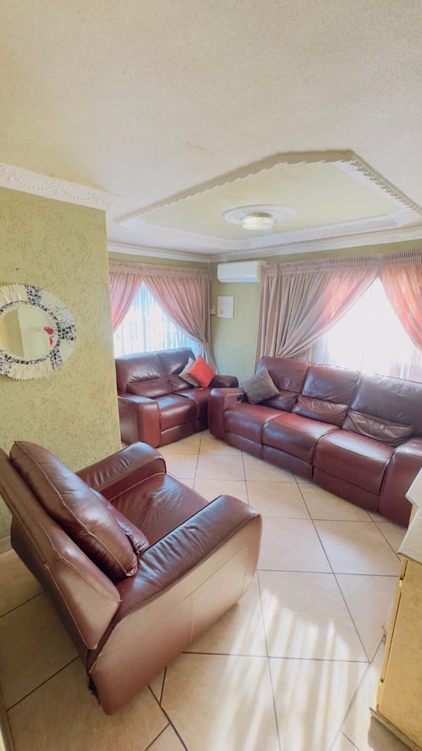 3 Bedroom Property for Sale in Soshanguve UU Gauteng
