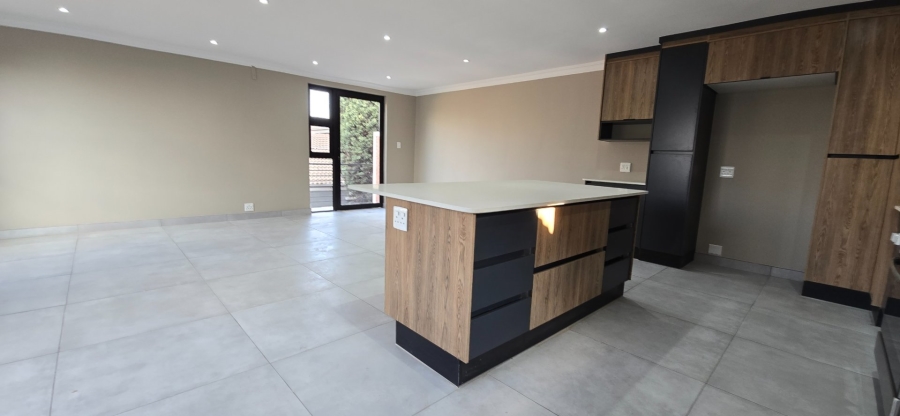 2 Bedroom Property for Sale in Alberante Gauteng