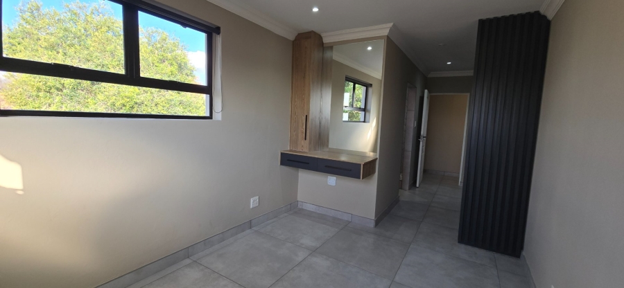 2 Bedroom Property for Sale in Alberante Gauteng