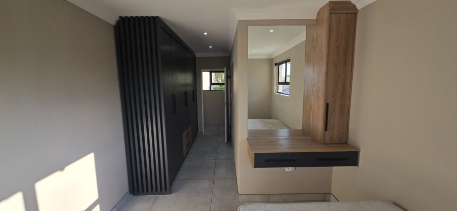 2 Bedroom Property for Sale in Alberante Gauteng