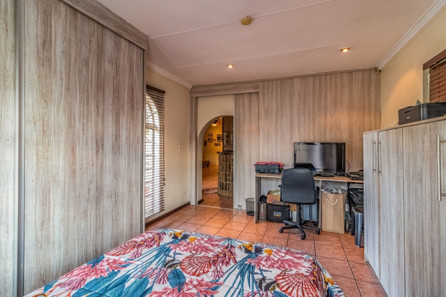 4 Bedroom Property for Sale in Highway Gardens Gauteng