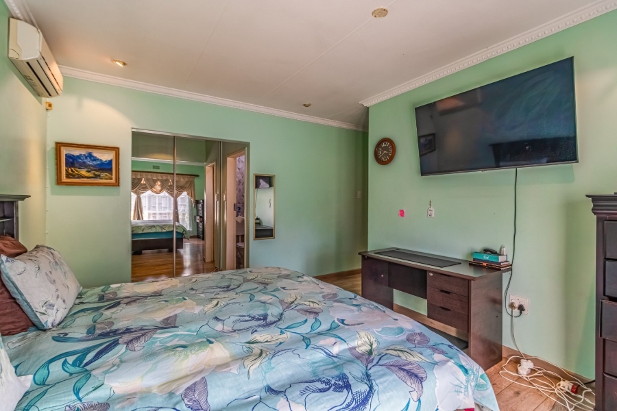 4 Bedroom Property for Sale in Highway Gardens Gauteng