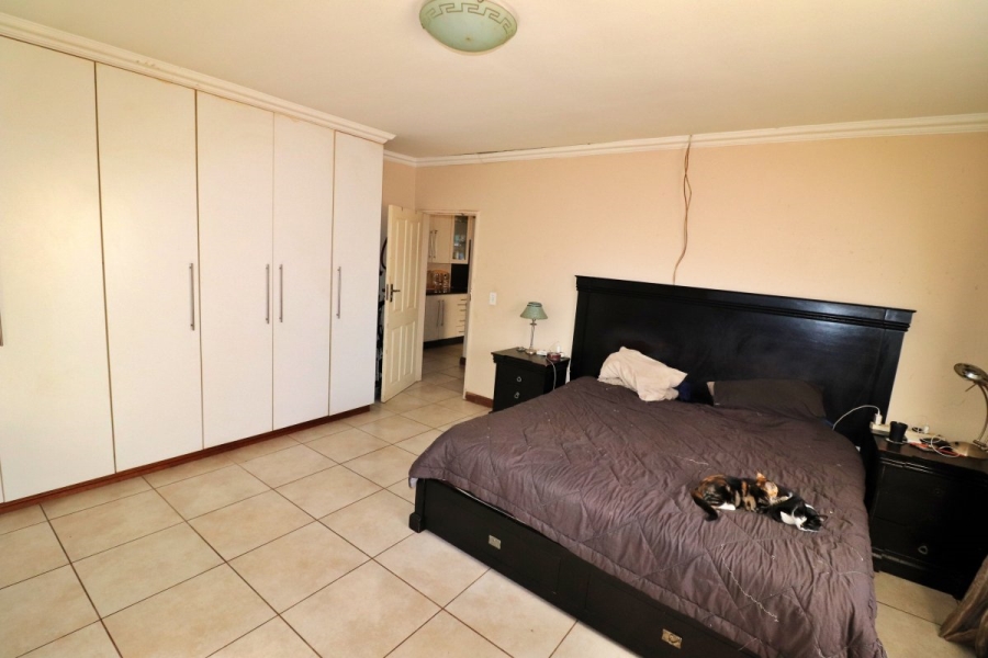 6 Bedroom Property for Sale in Primrose Gauteng