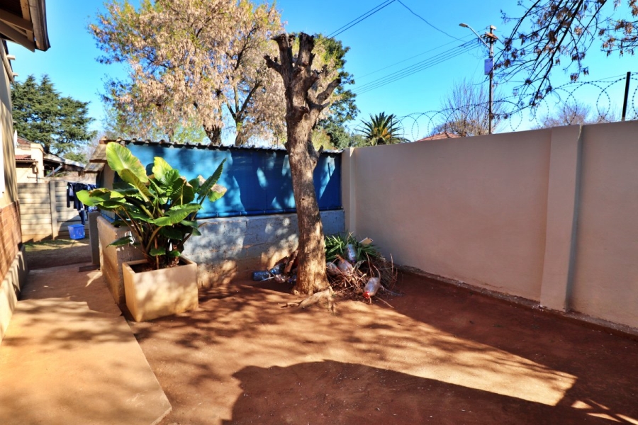 6 Bedroom Property for Sale in Primrose Gauteng