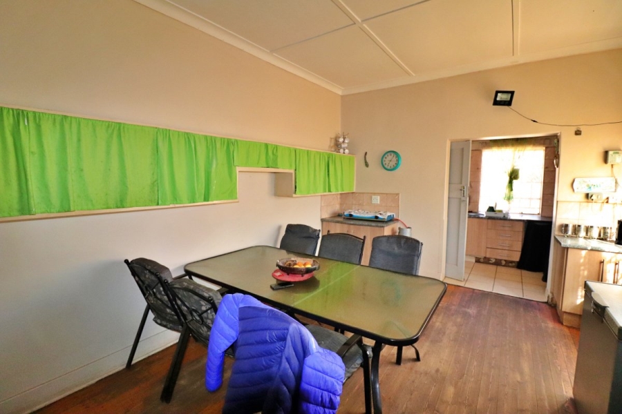 6 Bedroom Property for Sale in Primrose Gauteng