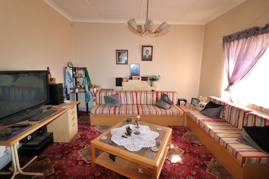 6 Bedroom Property for Sale in Primrose Gauteng