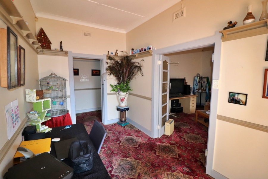 6 Bedroom Property for Sale in Primrose Gauteng