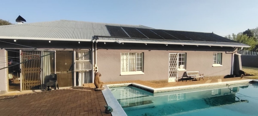 4 Bedroom Property for Sale in Homestead Gauteng