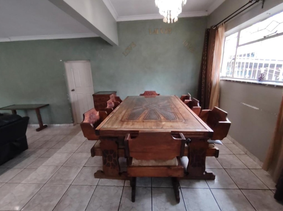 4 Bedroom Property for Sale in Rustivia Gauteng
