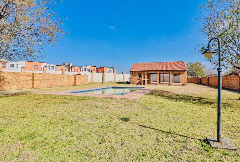 1 Bedroom Property for Sale in Sagewood Gauteng