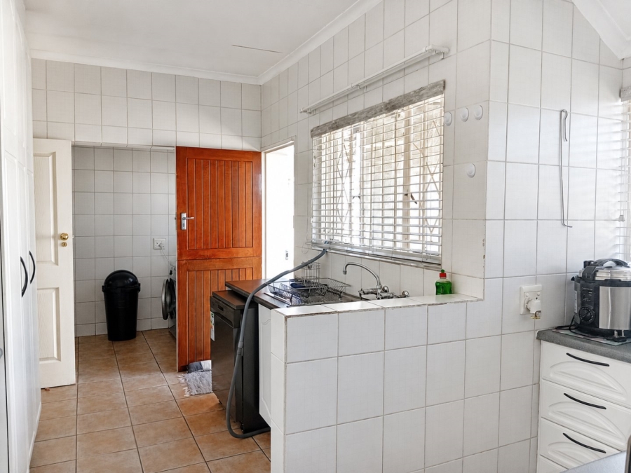 To Let 4 Bedroom Property for Rent in Freeway Park Gauteng