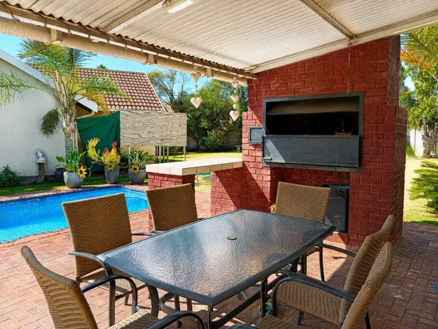 To Let 4 Bedroom Property for Rent in Freeway Park Gauteng