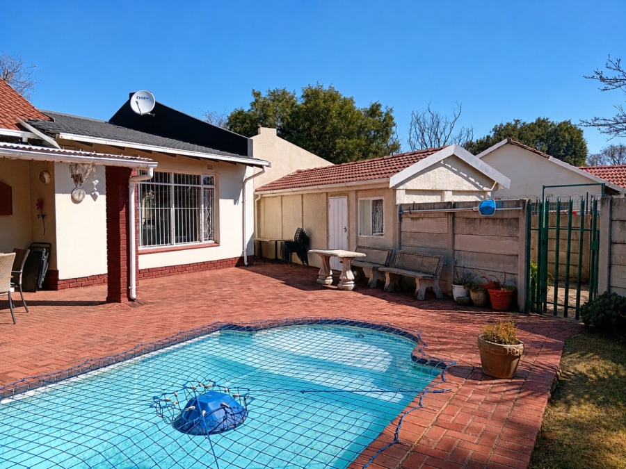 To Let 4 Bedroom Property for Rent in Freeway Park Gauteng
