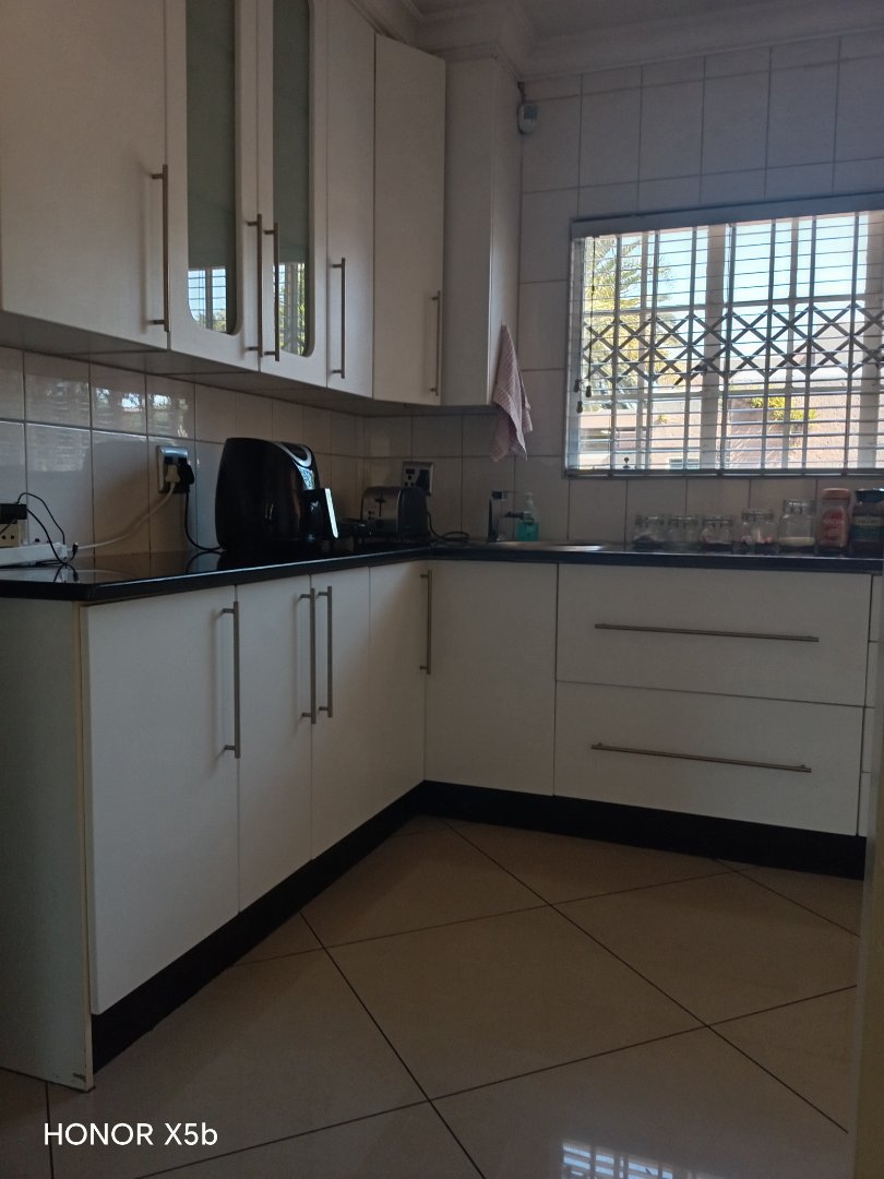 3 Bedroom Property for Sale in Sunward Park Gauteng