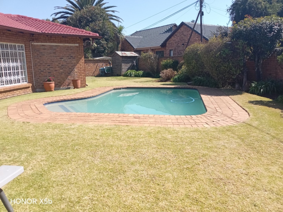 3 Bedroom Property for Sale in Sunward Park Gauteng