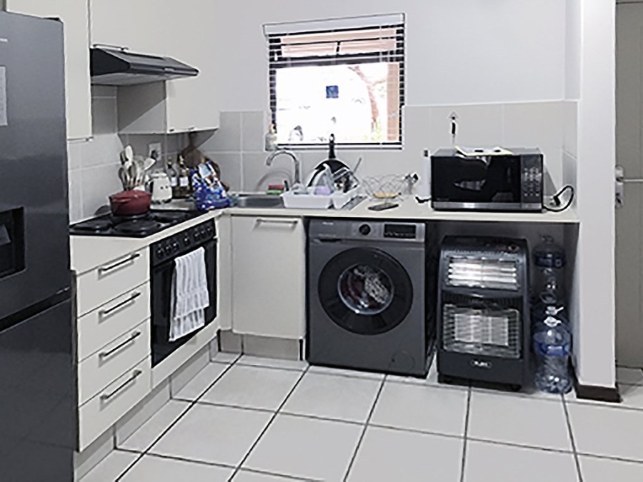 1 Bedroom Property for Sale in Beverley Gauteng