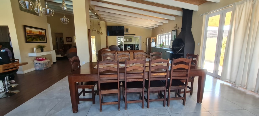 6 Bedroom Property for Sale in Eldoraigne Gauteng