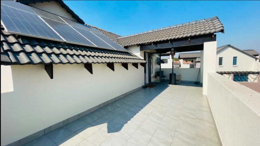 2 Bedroom Property for Sale in The View Gauteng
