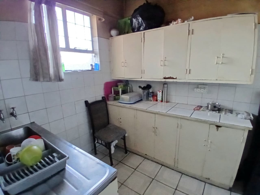2 Bedroom Property for Sale in Gezina Gauteng