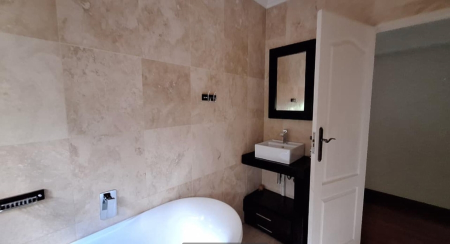 3 Bedroom Property for Sale in Northcliff Gauteng