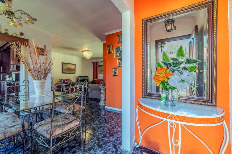 3 Bedroom Property for Sale in Brackendowns Gauteng
