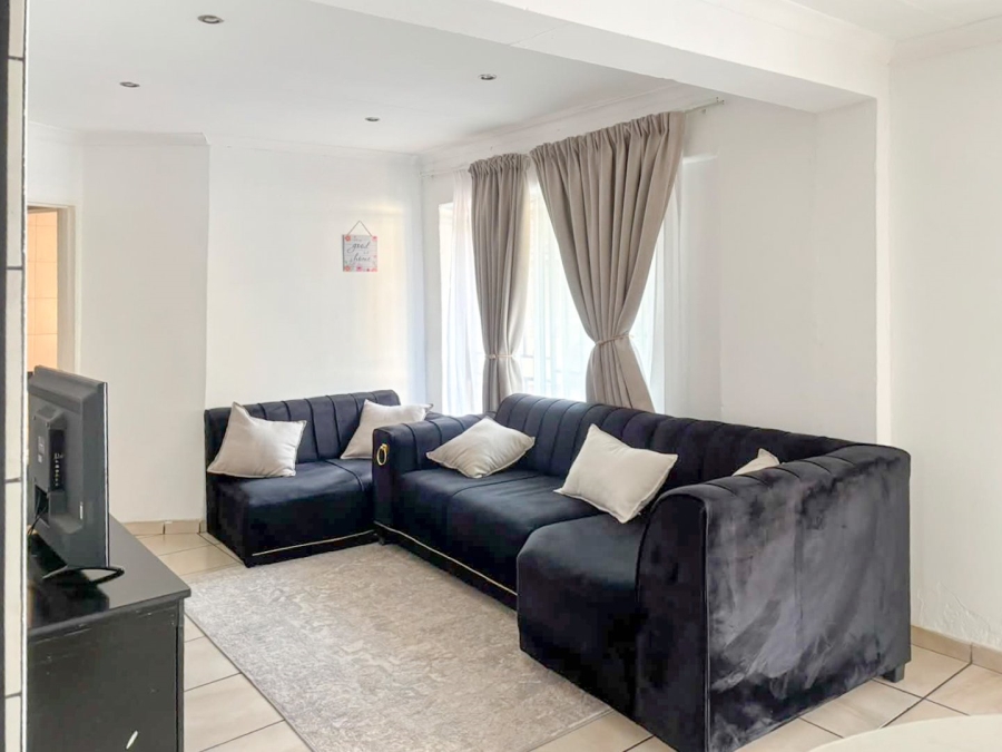 3 Bedroom Property for Sale in Brackendowns Gauteng