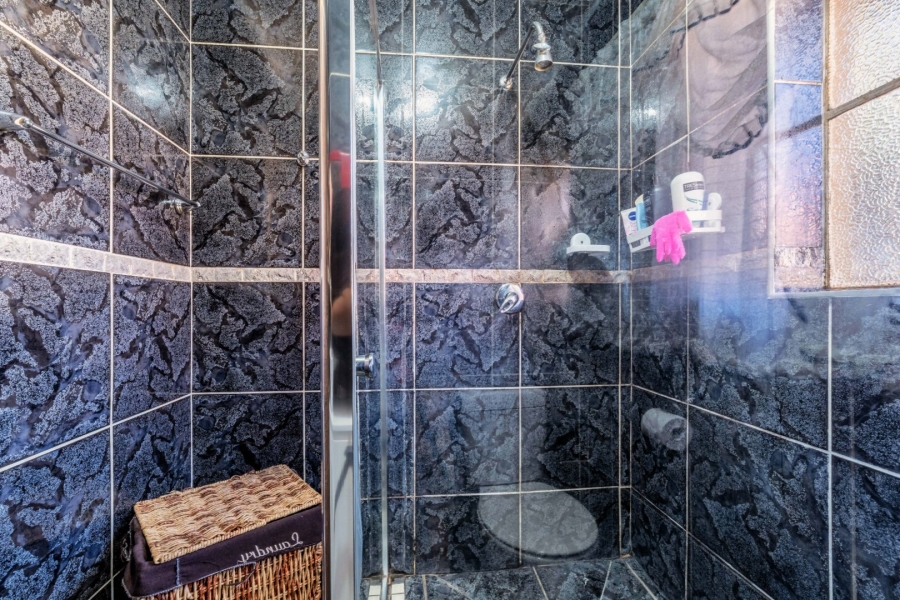 3 Bedroom Property for Sale in Brackendowns Gauteng