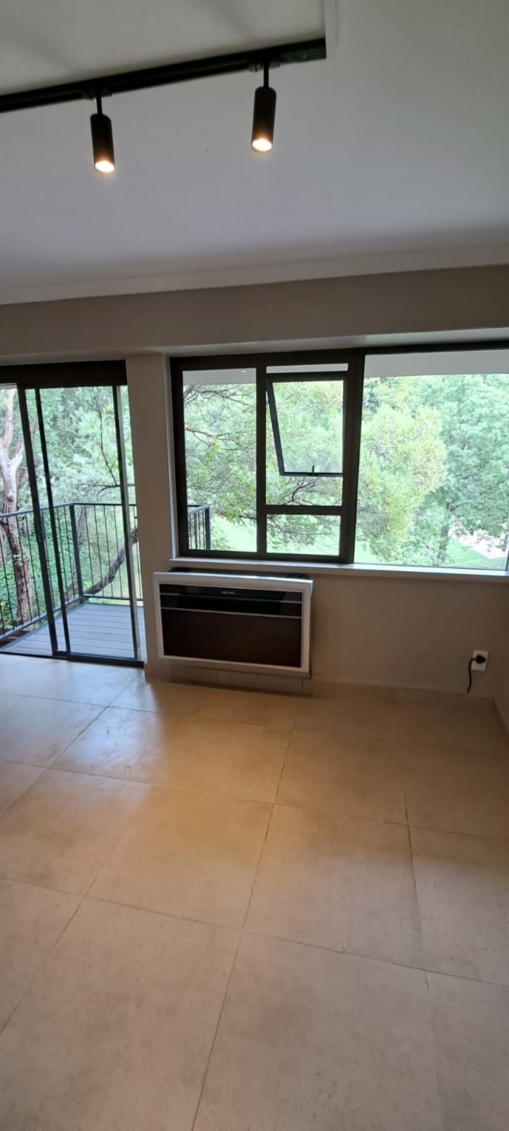 1 Bedroom Property for Sale in Bedfordview Gauteng