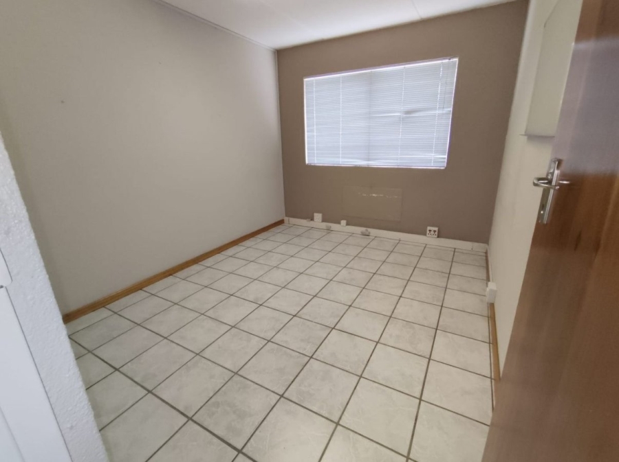 To Let Commercial Property for Rent in Sunward Park Gauteng